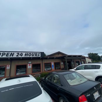 Toni's 24 HR Restaurant - Parking area - American Near Me - Arcata, California