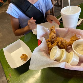 Pincher's Restaurant - Alligator nuggets - Cajun/Creole Near Me - El Campo, Texas