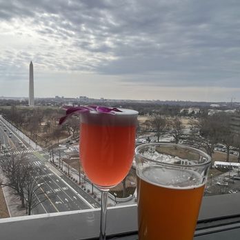 VUE Rooftop - Drinks with a view - New American Near Me - Washington, DC, District of Columbia
