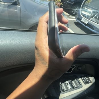 A Plus Phone Repair - Screen coming off my phone - Mobile Phone Repair Near Me - Sacramento, California A Plus Phone Repair - Screen coming off my phone - Mobile Phone Repair Near Me - Sacramento, California