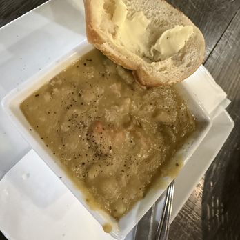 Charlew's Tap House - split pea soup (I dunked bread in every bite) - Beer Bar Near Me - Anderson, California