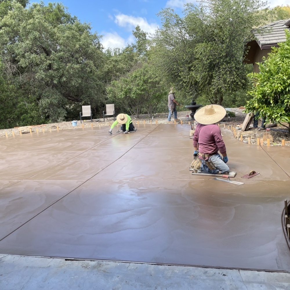 Tapia's Concrete Service - Pour day - smoothing and finishing - Masonry/Concrete Near Me Tapia's Concrete Service - Pour day - smoothing and finishing - Masonry/Concrete Near Me