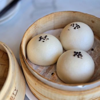 Dinesty Dumpling House - Sesame buns - Dim Sum Near Me - Richmond, British Columbia Dinesty Dumpling House - Sesame buns - Dim Sum Near Me - Richmond, British Columbia