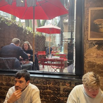 Buvette - Outdoor courtyard seating - French Near Me - New York, New York Buvette - Outdoor courtyard seating - French Near Me - New York, New York
