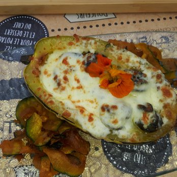 Vignoble Vents d'Ange - Snails in Delicata squash - Wineries Near Me - Saint-Joseph-du-Lac, Quebec Vignoble Vents d'Ange - Snails in Delicata squash - Wineries Near Me - Saint-Joseph-du-Lac, Quebec