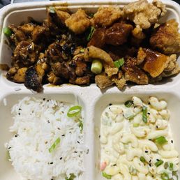 Bbq chicken and fried chicken Bbq chicken and fried chicken