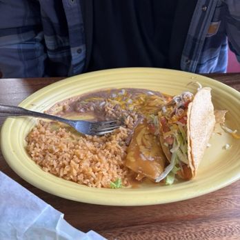 Fresh Mexican Food - Beef taco and chicken enchilada - Mexican Near Me - Waldport, Oregon Fresh Mexican Food - Beef taco and chicken enchilada - Mexican Near Me - Waldport, Oregon