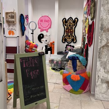 Zero Empty Spaces - Custom Rugs - Commissioned Artists Near Me - Hallandale Beach, Florida Zero Empty Spaces - Custom Rugs - Commissioned Artists Near Me - Hallandale Beach, Florida