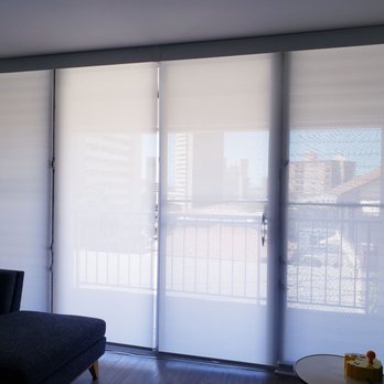 Shades West - Cordless Solar Screen 5% Flow in Polar White. The view from inside. - Shutters Near Me - Honolulu, Hawaii Shades West - Cordless Solar Screen 5% Flow in Polar White. The view from inside. - Shutters Near Me - Honolulu, Hawaii