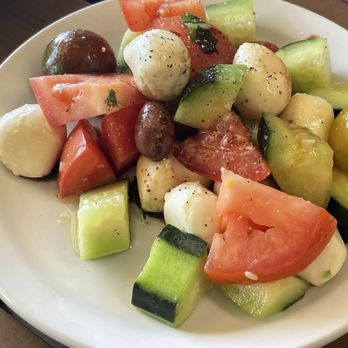 Venice Gourmet - Mozzarella tomato cucumber salad - Delis Near Me - Sausalito, California Venice Gourmet - Mozzarella tomato cucumber salad - Delis Near Me - Sausalito, California