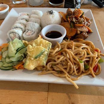 Taikishi - Plato Japones 199 pesos - Sushi Bars Near Me - Tijuana, BCN