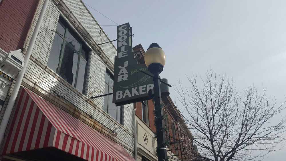 COOKIE JAR BAKERY 17 Photos & 25 Reviews Bakeries 919 Monmouth St