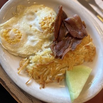 Redwood Cafe - Classic breakfast - New American Near Me - Cambria, California Redwood Cafe - Classic breakfast - New American Near Me - Cambria, California