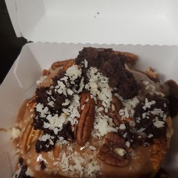 Cinnaholic - I have no words - Bakeries Near Me - Schaumburg, Illinois