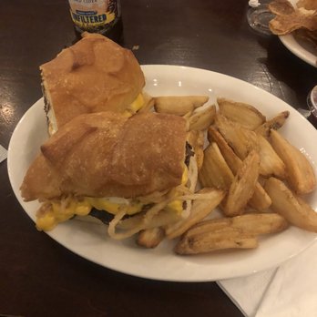 Cloverleaf Tavern - Award Winning Prime Rib Cheesesteak - Pubs Near Me - Caldwell, New Jersey Cloverleaf Tavern - Award Winning Prime Rib Cheesesteak - Pubs Near Me - Caldwell, New Jersey