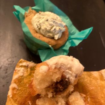 Starz Cupcakes - Pesto something and garlic mush - Cupcakes Near Me Starz Cupcakes - Pesto something and garlic mush - Cupcakes Near Me