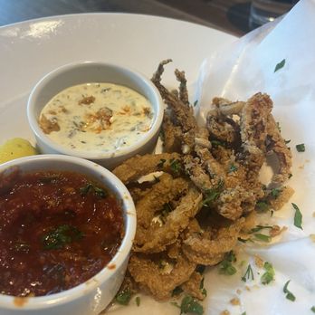 Yard House - Fried Calamari - New American Near Me - Concord, California