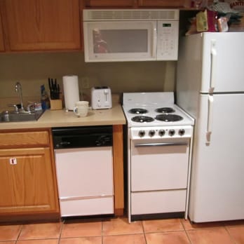 Club Wyndham Sedona - Kitchen in the smaller one bedroom.  Deluxe bedroom have an island and full sized appliances. - Hotels Near Me - Sedona, Arizona