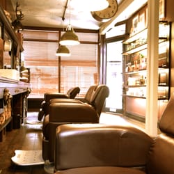 Grafton & Koch - * Shaves * Hair styling * Mens Gifts * Bar * Cigars * Gentlemens Grooming Club *