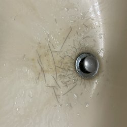 Mansfield Heritage Inn - The sink.