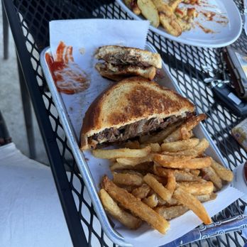 Ever Grain Brewing - Southern Brisket Sandwich - Breweries Near Me - Camp Hill, Pennsylvania Ever Grain Brewing - Southern Brisket Sandwich - Breweries Near Me - Camp Hill, Pennsylvania