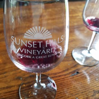 Sunset Hills Vineyard - Tasting - Wineries Near Me - Purcellville, Virginia Sunset Hills Vineyard - Tasting - Wineries Near Me - Purcellville, Virginia