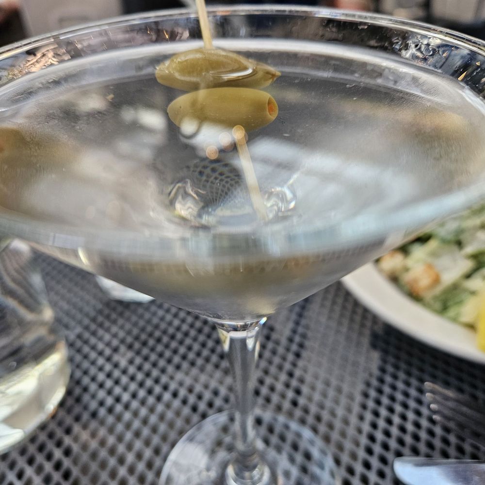 Five Restaurant Bistro - Dirty Martini - Seafood Near Me - Edmonds, Washington