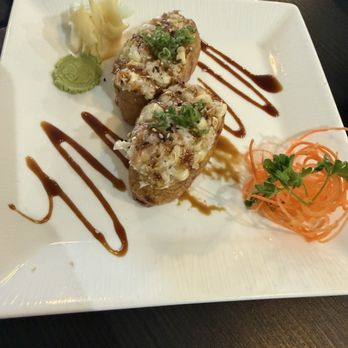 Daikon Vegan Sushi - Windmill - Basil, vegan Thai, and sushi are excellent. Their Customer Service is off the charts - Vegan Near Me - Las Vegas, Nevada