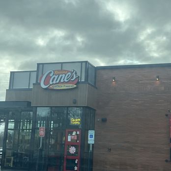 Raising Cane's Chicken Fingers - Fast Food Near Me - Warwick, Rhode Island