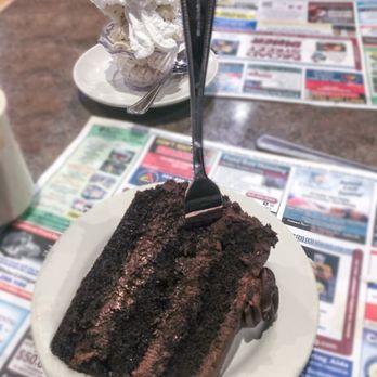 Broad Street Diner - Cake and ice cream.  The ice cream had freezer burn but cake was good - Diners Near Me - Trenton, New Jersey