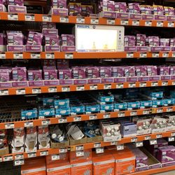 The Home Depot - Light bulbs