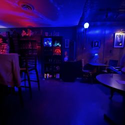 Pagan Wine Bar - The foyer