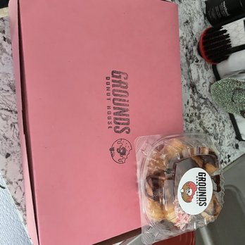 Grounds Donut House - Donuts Near Me - Danbury, Connecticut