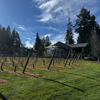 Columbia Ridge Winery - Wine Tasting Room Near Me - Ridgefield, Washington
