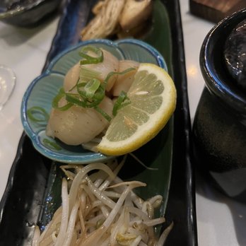 Hoshi Japanese Cuisine - Scallops with mushrooms - Japanese Near Me - Vancouver, British Columbia Hoshi Japanese Cuisine - Scallops with mushrooms - Japanese Near Me - Vancouver, British Columbia