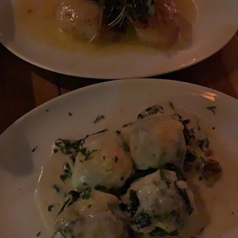 Grand Vin - Scallops and stuffed mushrooms apps - Wine Bars Near Me - Hoboken, New Jersey Grand Vin - Scallops and stuffed mushrooms apps - Wine Bars Near Me - Hoboken, New Jersey