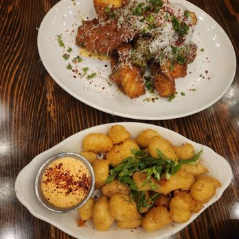 Old Irving Brewing - Cheese curds and fried zucchini apps - Breweries Near Me - Chicago, Illinois