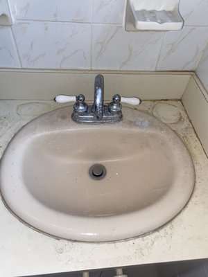 Deep Cleaning Bathroom - The Home Owner Requested A Deep Cleaning, Here are the results. Deep Cleaning Bathroom - The Home Owner Requested A Deep Cleaning, Here are the results.
