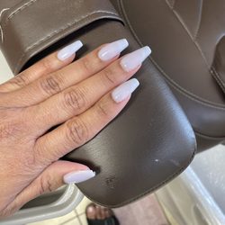 Hollywood Nails