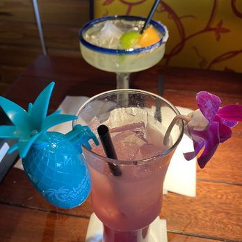 Bahama Breeze - The Ultimate and Color changing margaritas. - Bars Near Me - Wayne, New Jersey Bahama Breeze - The Ultimate and Color changing margaritas. - Bars Near Me - Wayne, New Jersey