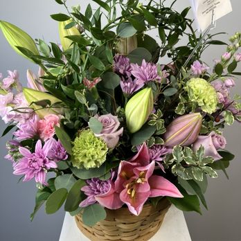 Irvine Village Flowers - Bday flowers - Florists Near Me - Irvine, California Irvine Village Flowers - Bday flowers - Florists Near Me - Irvine, California