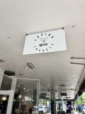 Loving Thyself Rocks by null