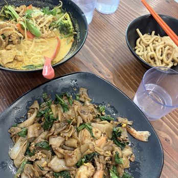 Toss Noodle Bar - Laksa, pad see ew - Asian Fusion Near Me - Berkeley, California Toss Noodle Bar - Laksa, pad see ew - Asian Fusion Near Me - Berkeley, California