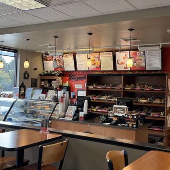 Big Apple Bagels - Front counter - Breakfast & Brunch Near Me - Fenton, Michigan Big Apple Bagels - Front counter - Breakfast & Brunch Near Me - Fenton, Michigan