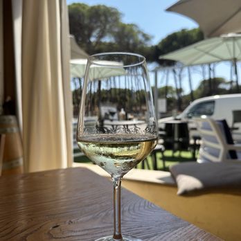 Chalet - White wine - Bars Near Me - Alghero, SS