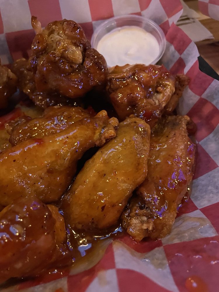 Social spots from 231 Bar & Grill