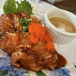 Salmon Tataki! My favorite!!