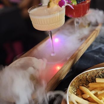 Deluxe Fun Dining - Specialty drinks - Bars Near Me - Charlotte, North Carolina