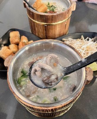 Canton Restaurant - Cháo Cá Chợ Cũ by null