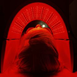 The Dash IV & Aesthetics - Red Iight therapy to top off a Deluxe HydraFacial